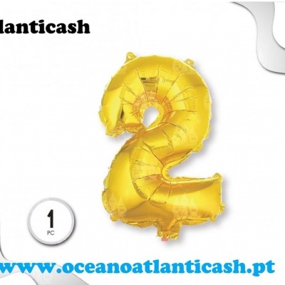 Balão metalizado dourado formato número 2 com textos promocionais