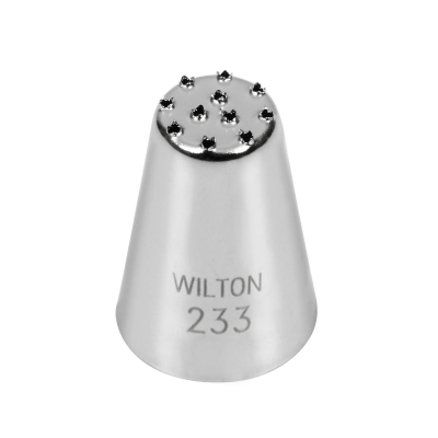 Bico de confeitar metálico prateado WILTON 233 sobre fundo branco