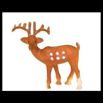 Figura de veado de plástico alaranjado com manchas brancas e chifres