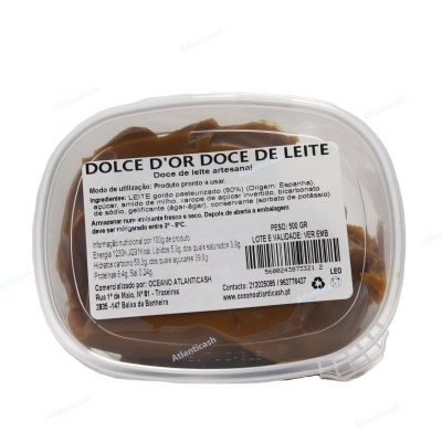 Embalagem plástica com doce de leite artesanal e etiqueta com informações em português e espanhol