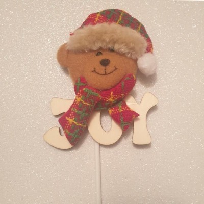 Decoração de Natal ursinho com chapéu e cachecol e palavra JOY