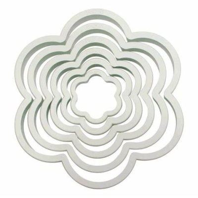 Conjunto de cortadores de biscoitos em forma de flor de metal prateado