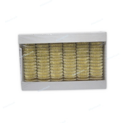 Conjunto de 5 rolos de velas amarelas em caixa branca com tampa transparente