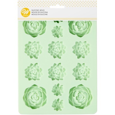 Molde de silicone verde com formatos de suculentas na embalagem Wilton