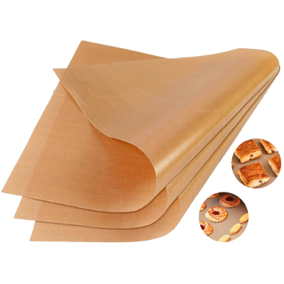 Folhas de papel vegetal castanho claro e imagens de bolos e croissants em círculos pequenos