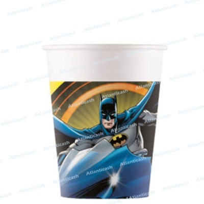 Copo de plástico branco com imagem do Batman em pose dinâmica azul e preta