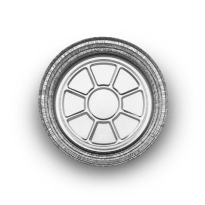 Roda de automóvel com aro prateado e pneu preto