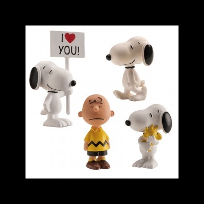 Figuras de vinil do Snoopy e Charlie Brown com texto I ♥ YOU! numa placa
