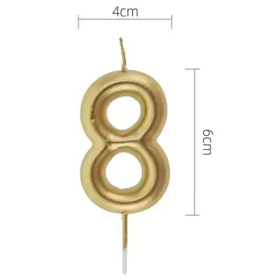 Vela dourada número 8 com suporte branco