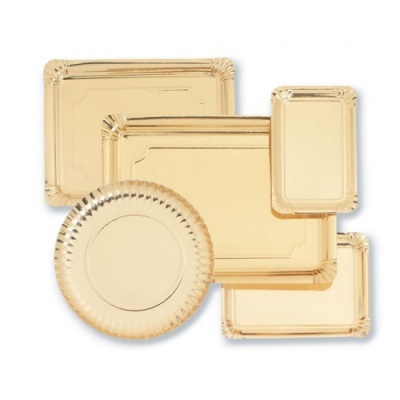 pratos descartáveis dourados de papel com bordas decorativas