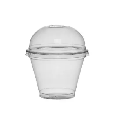 Copo plástico transparente com tampa côncava