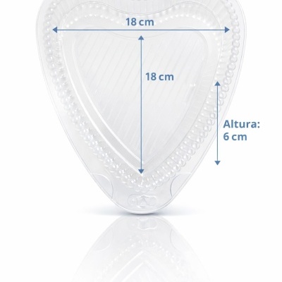 Forma de plástico transparente em formato de coração com medidas indicadas.