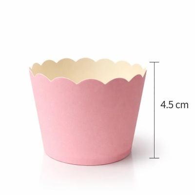 Cápsula para cupcake rosa e bege com borda ondulada e altura 4.5 cm