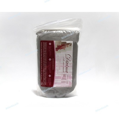 Saco plástico transparente com produto cinzento e etiqueta Dimas