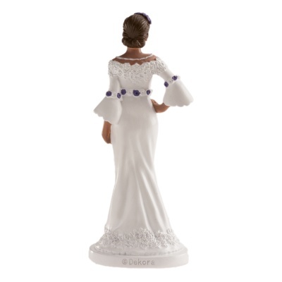 Estatueta de mulher com vestido branco e detalhes roxos de costas sobre base branca