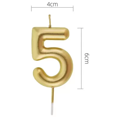 Vela dourada número 5 com 4cm largura e 6cm altura