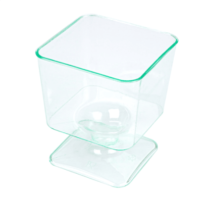 Copo quadrado transparente em plástico com base quadrada