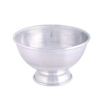 Taça de alumínio prateada com base circular