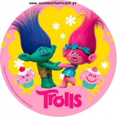 Imagem redonda dos personagens dos Trolls com flores e cupcakes em fundo rosa e amarelo
