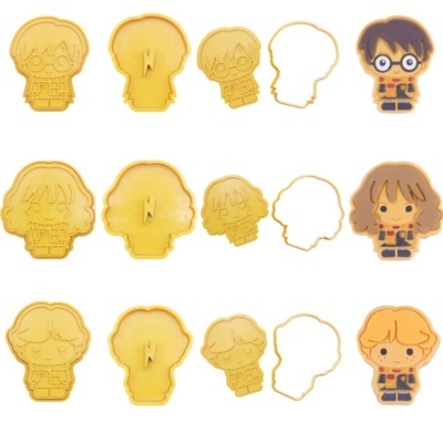 Cortadores de biscoitos em formato de personagens de desenho animado em várias cores