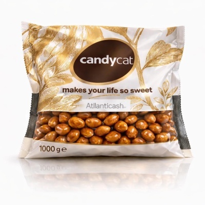Pacote de amêndoas caramelizadas candycat em embalagem branca com folhas douradas.