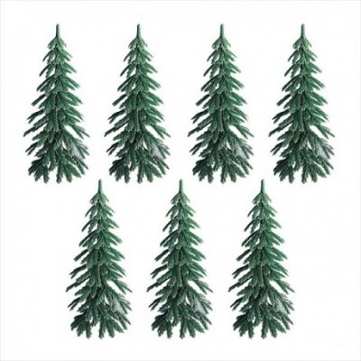 Sete ramos de folhas artificiais verdes semelhantes a pinheiro em fundo branco