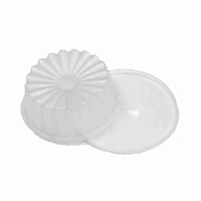 Forma para bolo ou pudim branca com tampa transparente