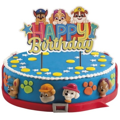 Bolo azul decorado com personagens da Patrulha Pata e inscrição HAPPY Birthday