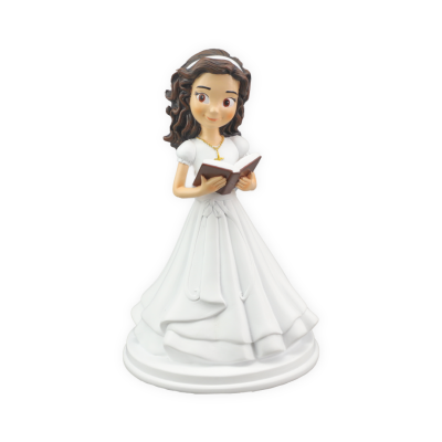 Boneca decorativa de mulher a segurar um livro vestido branco e colar dourado