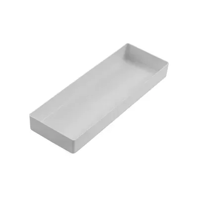 bandeja retangular branca simples sobre fundo branco