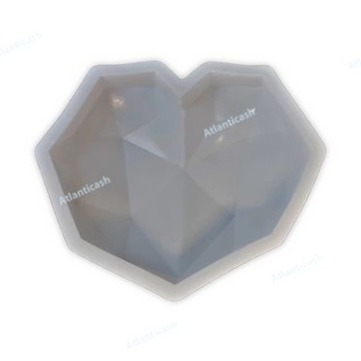 Forma de silicone cinzenta em formato de coração com textura facetada