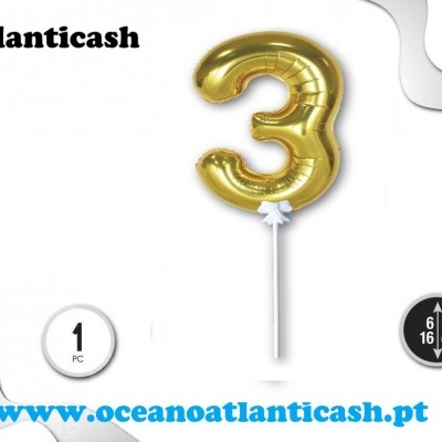 Balão número 3 dourado metálico com bastão branco e texto em fundo branco