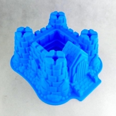 Forma azul em silicone para bolos ou gelatina em forma de castelo