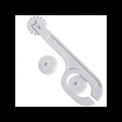 Ferramenta branca com rodas dentadas para cortar ou marcar.