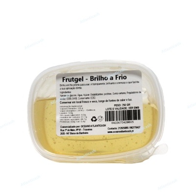 Embalagem de plástico transparente com gel amarelo e etiqueta branca com texto em português