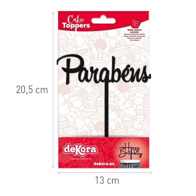 Topo de bolo preto 'Parabéns' em embalagem branca e vermelha