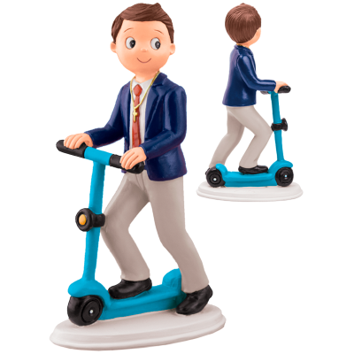 Figura decorativa de menino em scooter azul