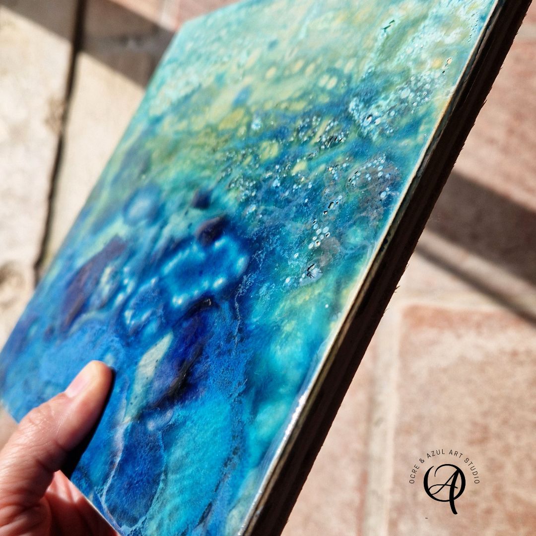 Painel de Azulejo Seascape wave Celha azul e verde em cerâmica com textura irregular brilhante