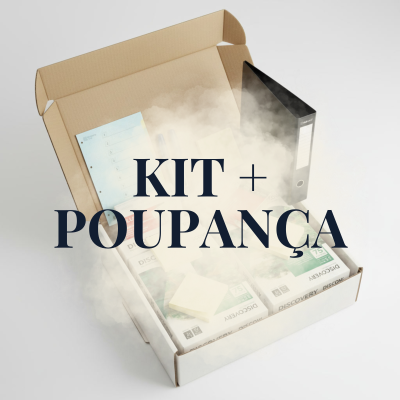 Kit com pasta preta, folhas e caixas DISCOVERY numa caixa de cartão aberta em fundo branco