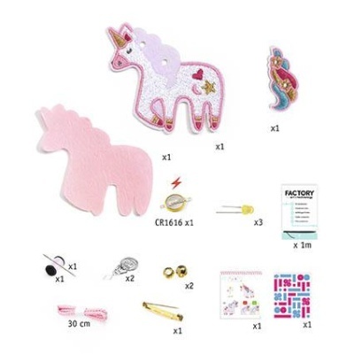 Conjunto de materiais para fazer um unicórnio luminoso com tecido rosa, aplicações bordadas, LED e bateria
