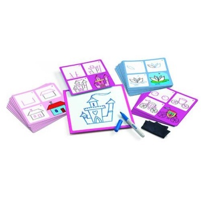 Cartas de desenho com instruções coloridas e tabuleiro branco com canetas e apagador