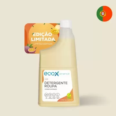 Detergente roupa em embalagem plástica amarela clara com tampa branca e rótulo branco com texto azul e preto