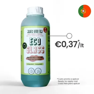 Frasco de produto ECO GLASS para bolores e calcários em fundo branco