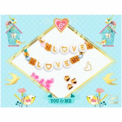 Conjunto de pulseiras infantis com contas LOVE em embalagem azul com pássaros