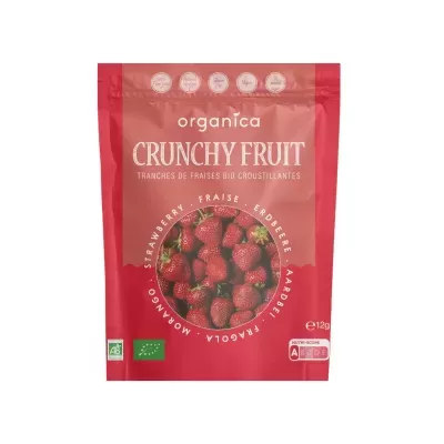 Embalagem vermelha com imagem de morangos e texto de produto orgânico Crunchy Fruit