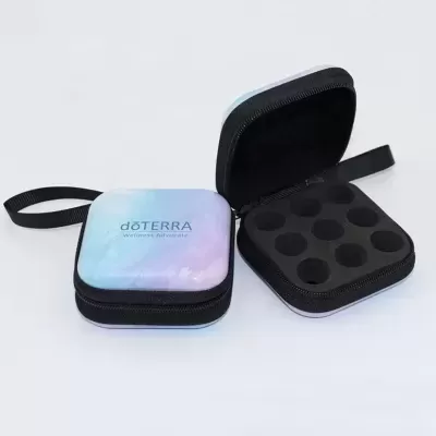 Estojo para óleos essenciais doTERRA com interior em esponja preta e fecho zipper
