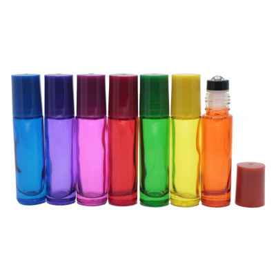 Conjunto de frascos de vidro coloridos para perfumes com tampas coloridas
