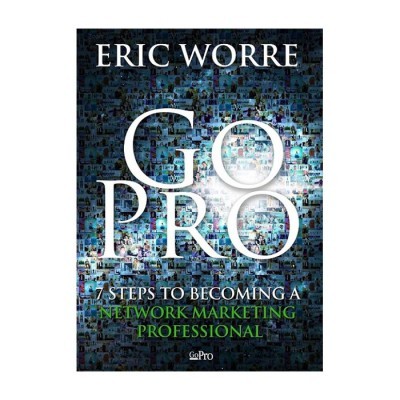 Capa do livro Go Pro de Eric Worre com texto e fundo em colagem de imagens