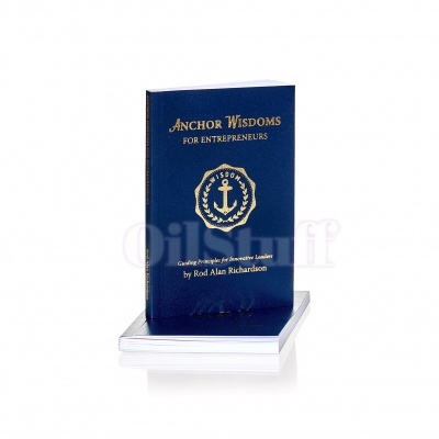 Livro azul escuro com texto dourado e um símbolo de âncora