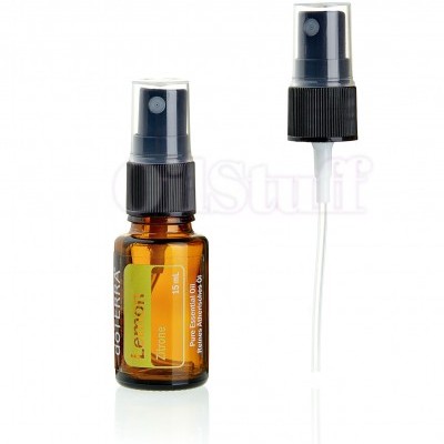 Frasco pequeno de vidro âmbar com pulverizador preto e rótulo lemon